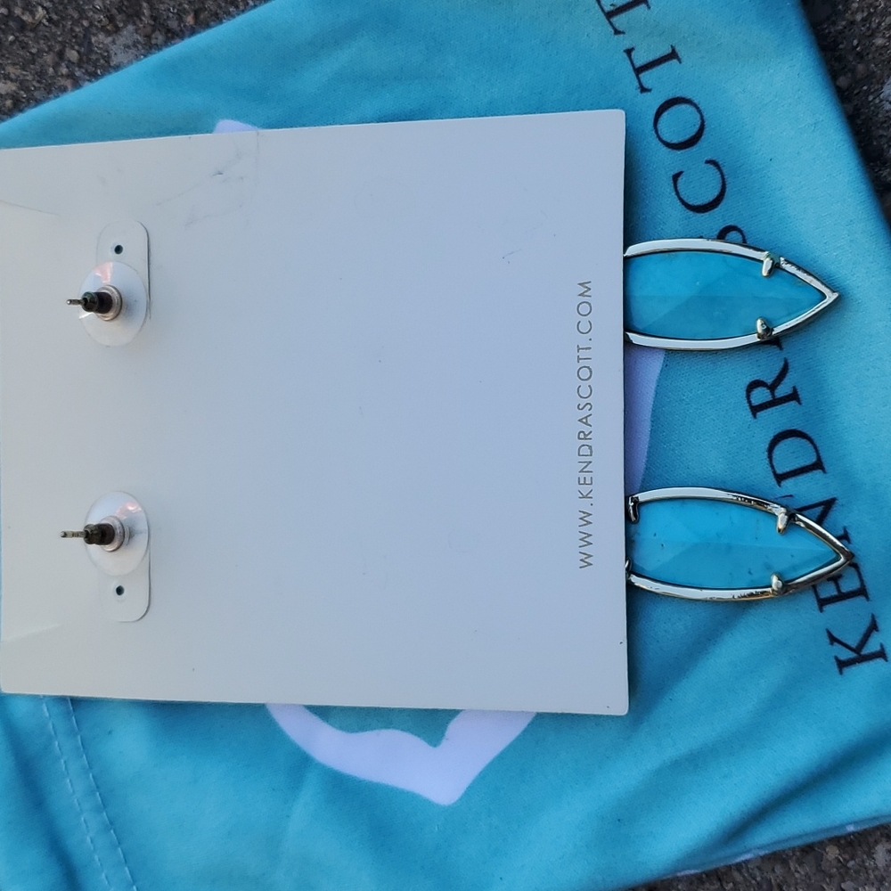 Kendra Scott Arminta Earrings Turquoise Gold - Picture 3 of 4